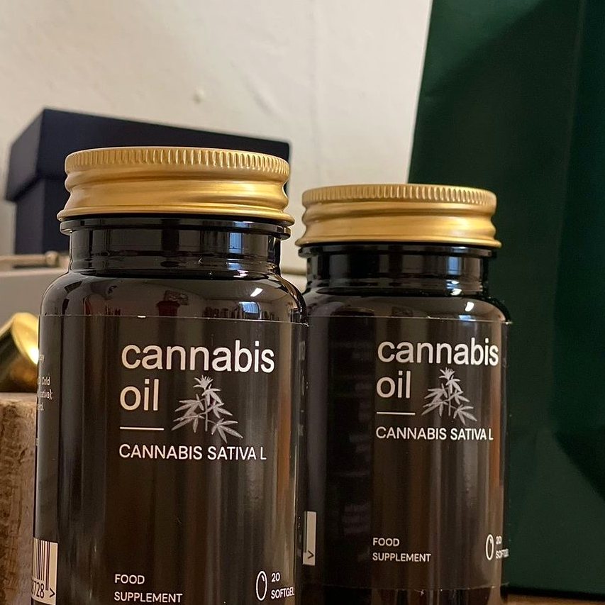 Cannabis Oil – 2 бурканчета — 40 капсули