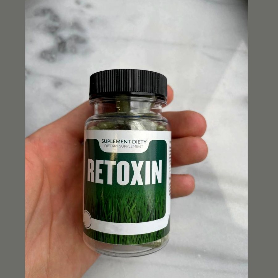 Retoxin – зелени капсули в прозрачно бурканче